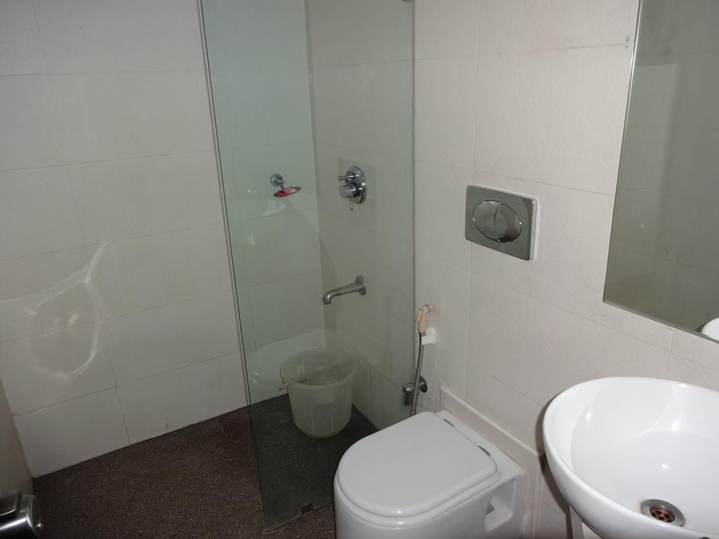 Continental Park Hotel Vijayawāda Room photo