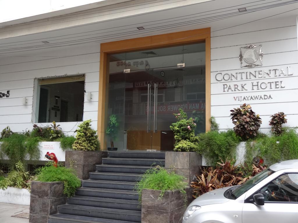 Continental Park Hotel Vijayawāda Exterior photo