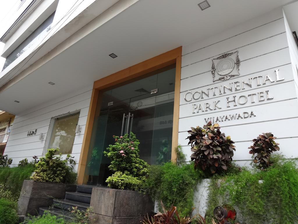 Continental Park Hotel Vijayawāda Exterior photo