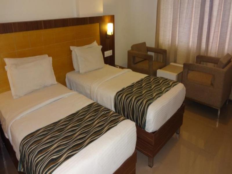 Continental Park Hotel Vijayawāda Exterior photo