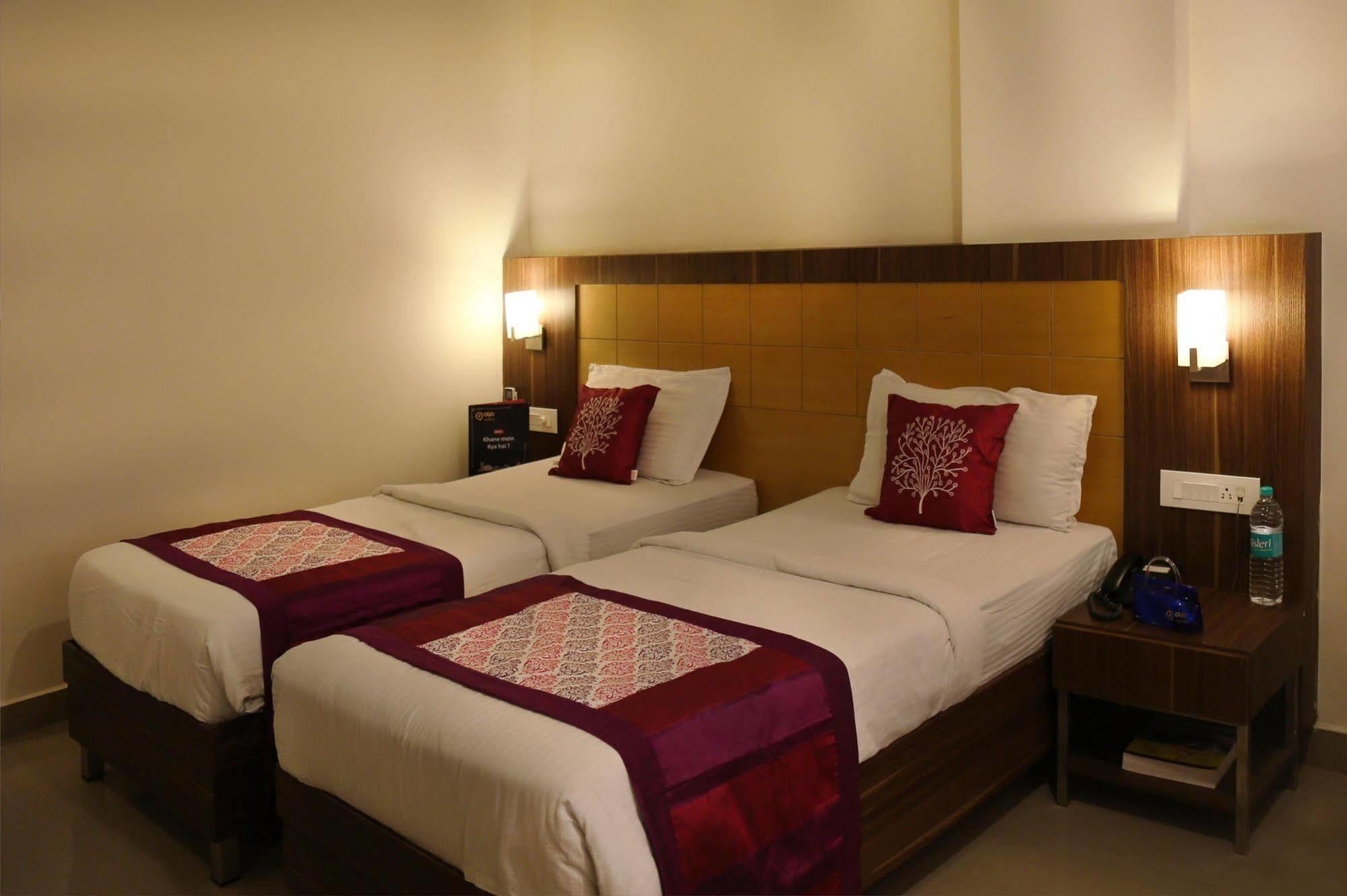 Continental Park Hotel Vijayawāda Exterior photo